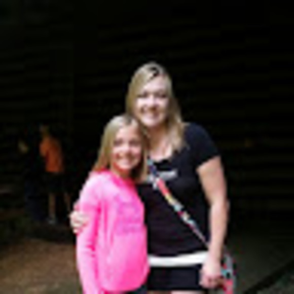 Meet your Posher, Jen - Picture 1 of 1